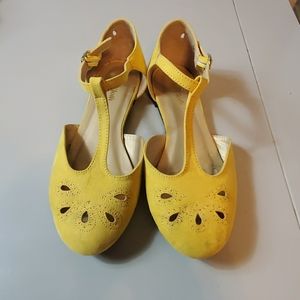 Modcloth t strap flats